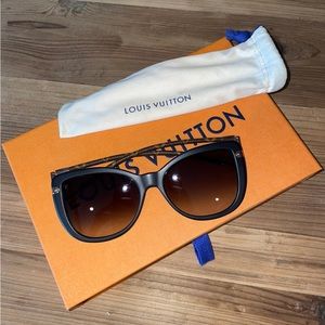 Authentic Louis Vuitton Charlotte Sunglasses